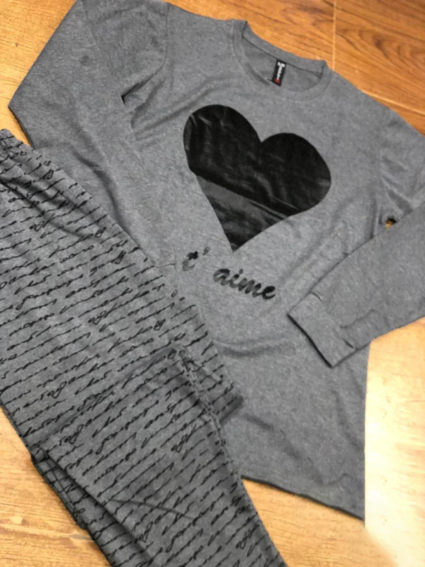 BLACK GRAY HEART
